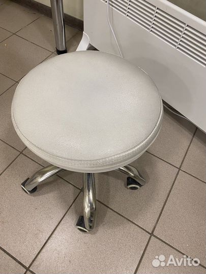 Стул таблетка