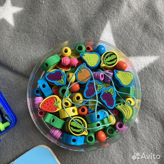 Развивающие игрушки, книжки