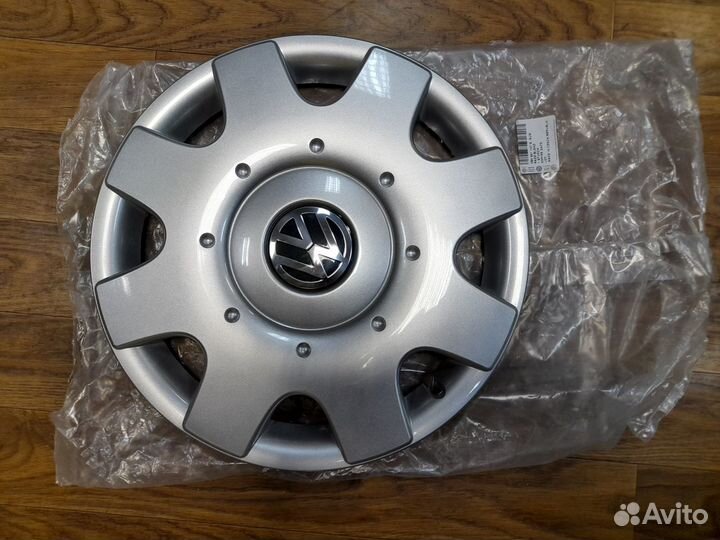 Новый колпак R16 VW Polo V (09-17), 3B0601147ggjw