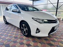 Toyota Auris 1.6 CVT, 2014, 115 000 км, с пробегом, цена 1 390 000 руб.