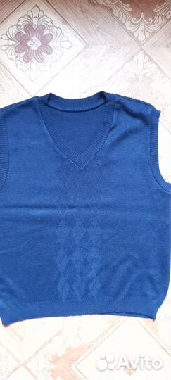 Жилетки темно- синего цвета 140 см