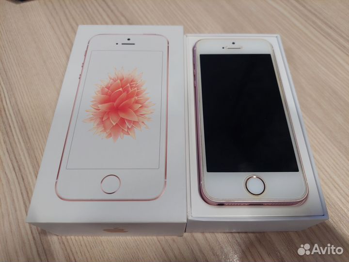 iPhone SE, 32 ГБ
