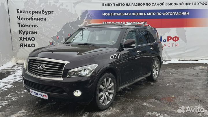 Рамка магнитолы Infiniti QX56 (Z62) 68270-1LA0A