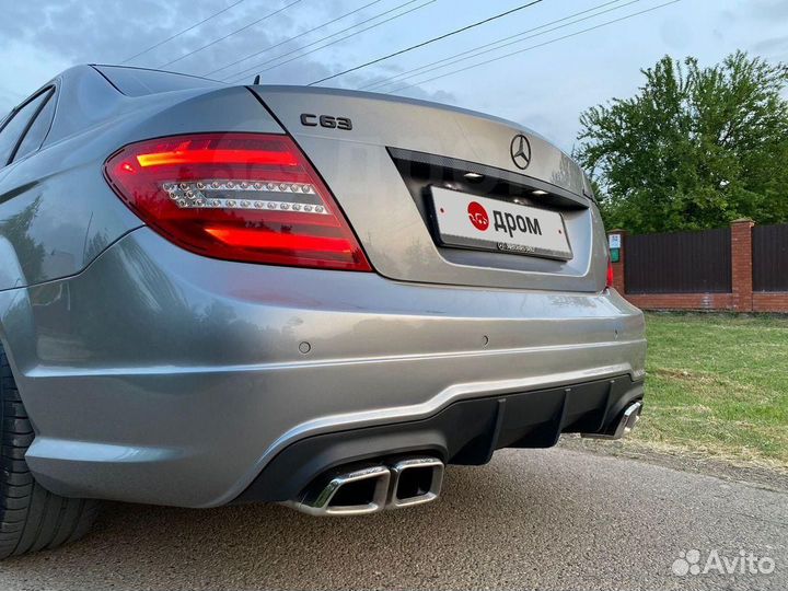 Диффузор Mercedes W204 Amg задний бампер накладка