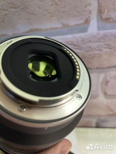 Объектив Tamron 11-20 mm f/2.8