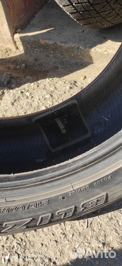 Bridgestone Blizzak DM-V1 215/60 R17 96R