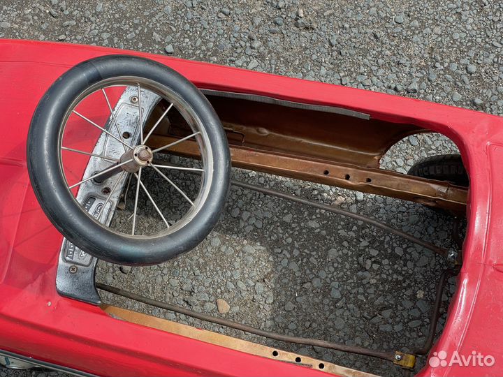 Продаю педальный москвич СССР третей серии