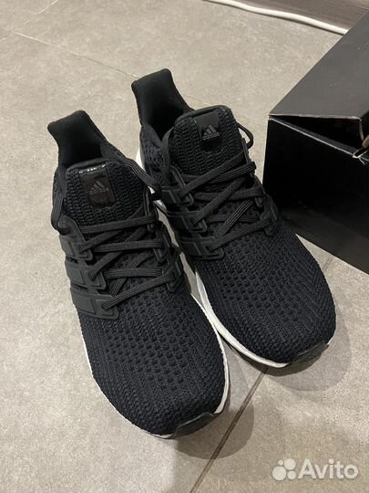 Кроссовки adidas