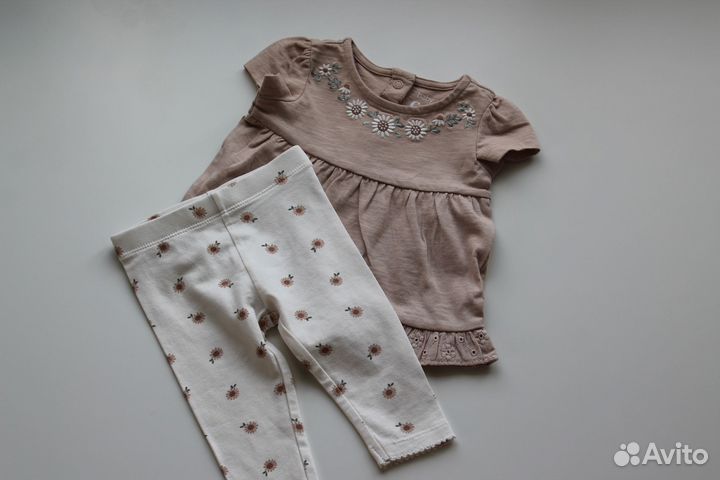 Костюм для девочки футболка и леггинсы