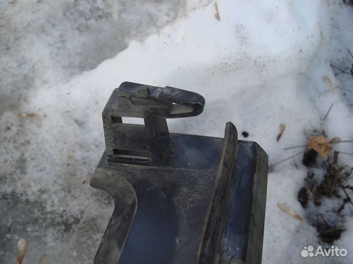 Астра дефлектор радиатора верхний Astra J 09-15