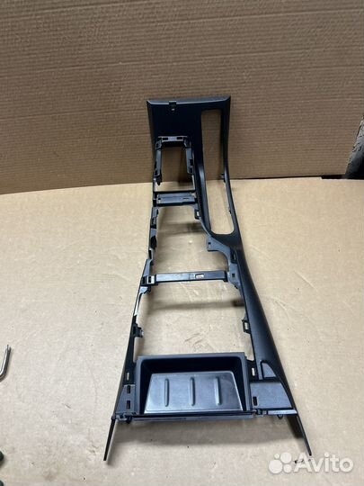 Накладка центральной консоли Toyota Fortuner 2