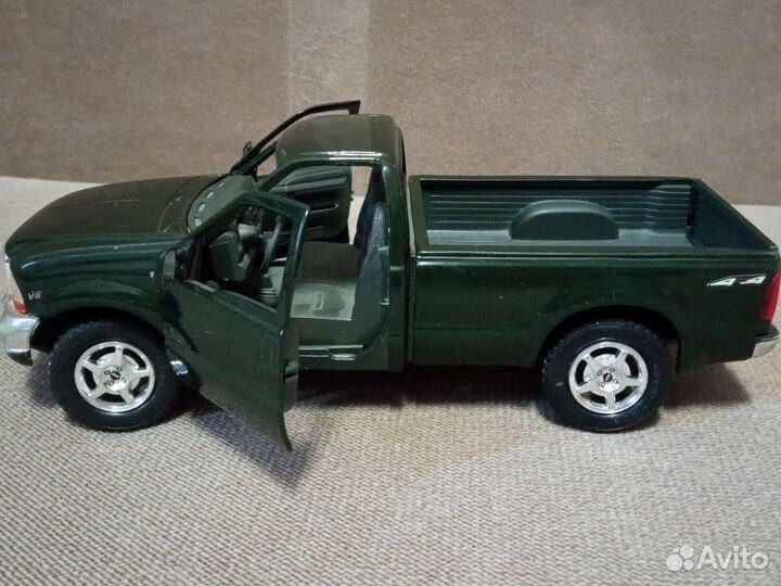 Модель Форд Пикап