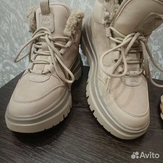 Ботинки женские 37 размер Kappa