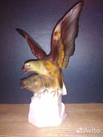 Фарфоровые статуэтки германия орлы