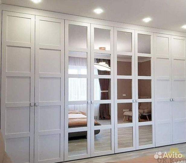 Распашной шкаф