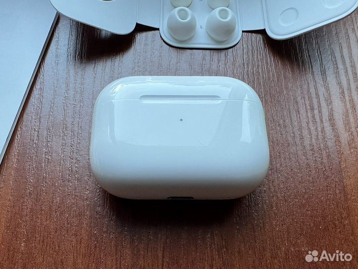 Apple AirPods Pro (2nd Gen) оригинал