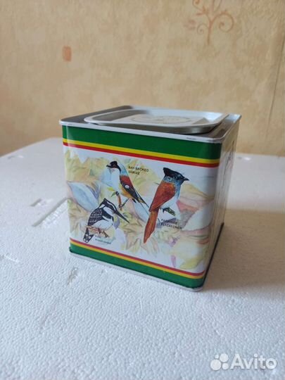 Жестяная банка из под чая