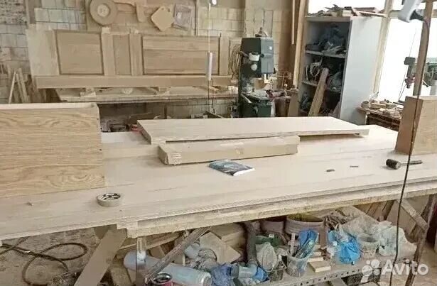 Кровать из дерева. Мебель из массива для дома