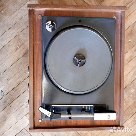 Виниловый проигрыватель