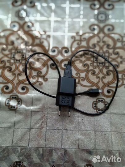 Абсолютно новый зарядное устройство для телефона