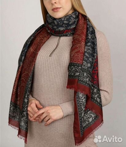 Шарфы и палантины