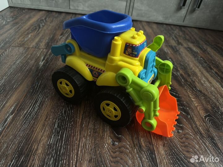 Машинка игрушка