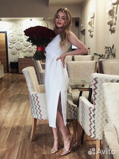 Большой стильной женской одежды s