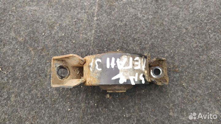 Задняя подушка АКПП деу Леганза