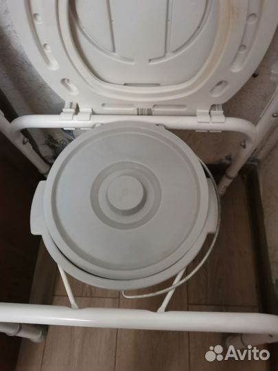 Кресло-туалет для пожилых и инвалидов