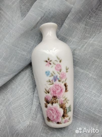 Вазы маленькие фарфор. Китай