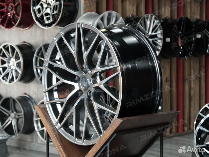 Литые диски Vorsteiner R17 на Toyota. Арт809