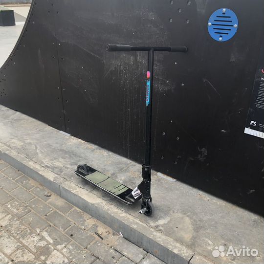 Трюковой самокат