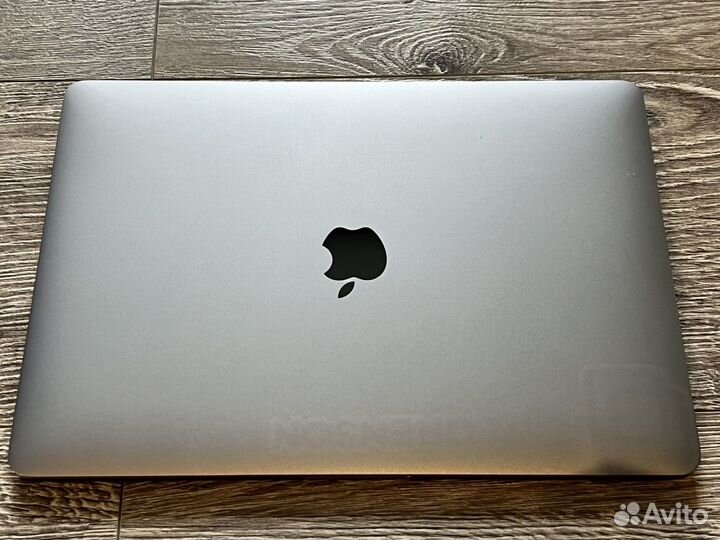 MacBook Pro 13 2020 i7 16GB RAM 512 SSD нерабочий