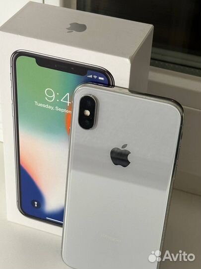 iPhone X, 64 ГБ