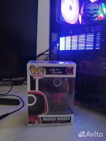 Фигурка funko pop tv squad game round masket новая