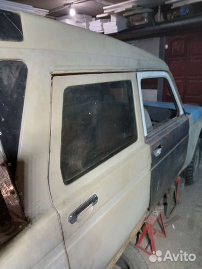 LADA 4x4 (Нива) 1.7 МТ, 2003, 30 000 км