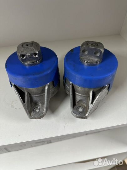 Опора двигателя mercedes w222 Amg