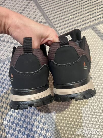 Новые ботинки