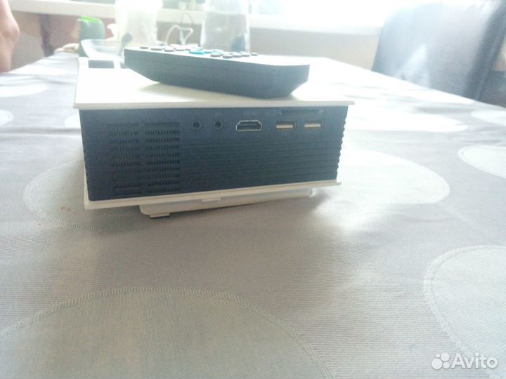 Видео проектор