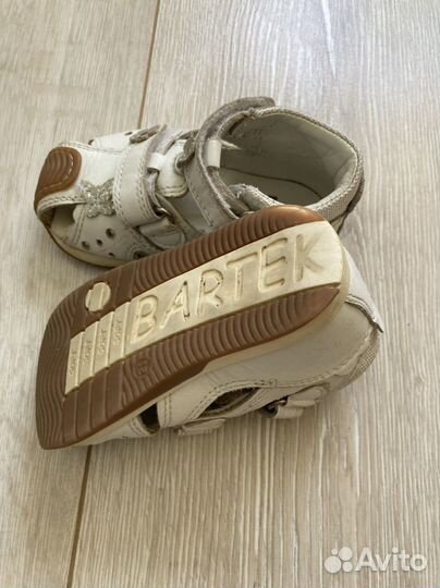 Босоножки для девочки