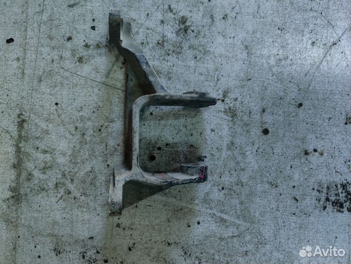 Кронштейн крепления двигателя Ford mondeo 2