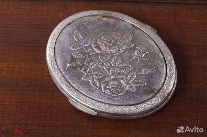 Шкатулка Пудренница с Зеркалом латунь жесть СССР