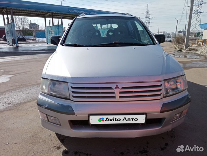 Mitsubishi Space Wagon 2.4 МТ, 1998, 300 000 км