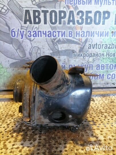 Корпус воздушного фильтра Hyundai Sonata 3 (Y3)