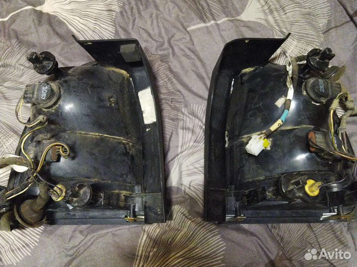 Заднии фонари на краслер LHS 93-98 г.запчасти