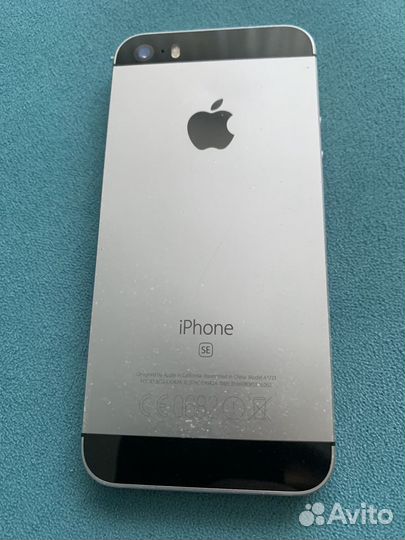 iPhone SE, 32 ГБ