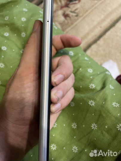 Телефон Tecno spark 8c