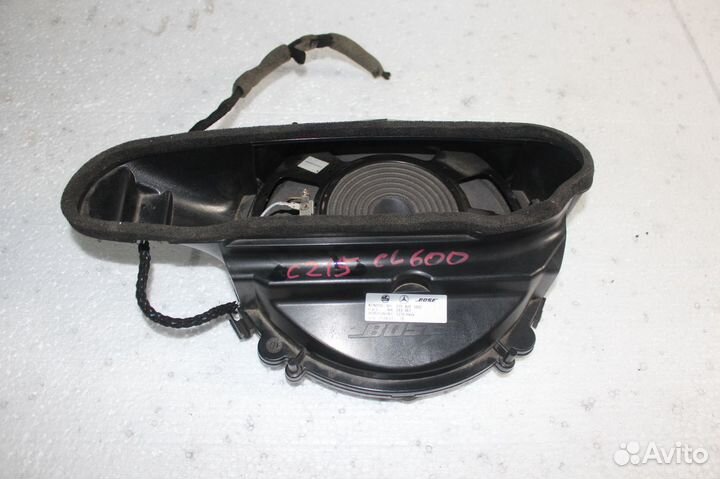 Динамик сабвуфер bose задней полки на Mercedes