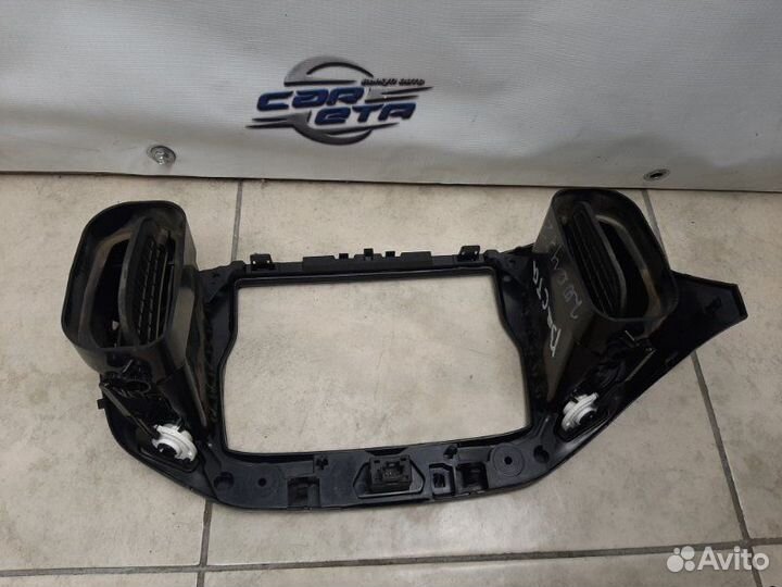 Рамка магнитолы Лада Веста 21129 2017