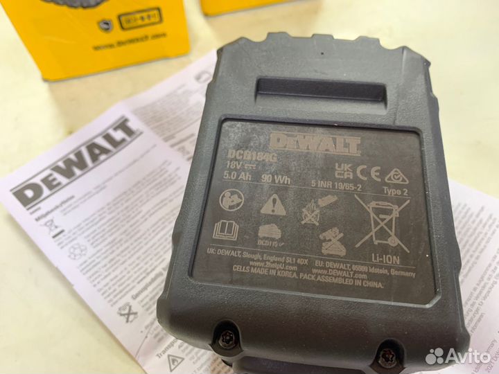 Аккумулятор dewalt XR DCB184G (5ач) маслостойкий